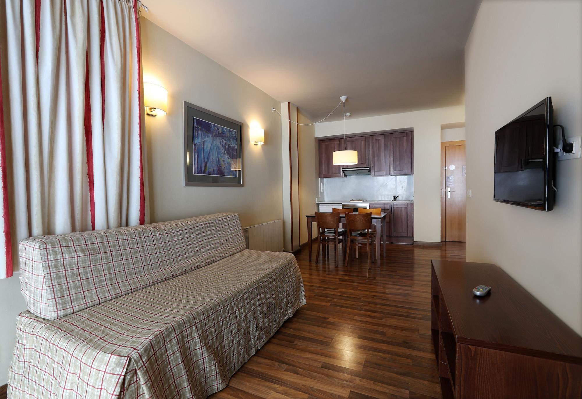 Guitart La Molina Aparthotel & Spa מראה חיצוני תמונה