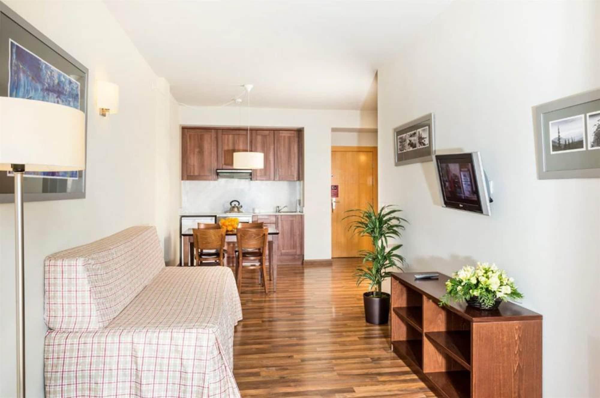 Guitart La Molina Aparthotel & Spa מראה חיצוני תמונה
