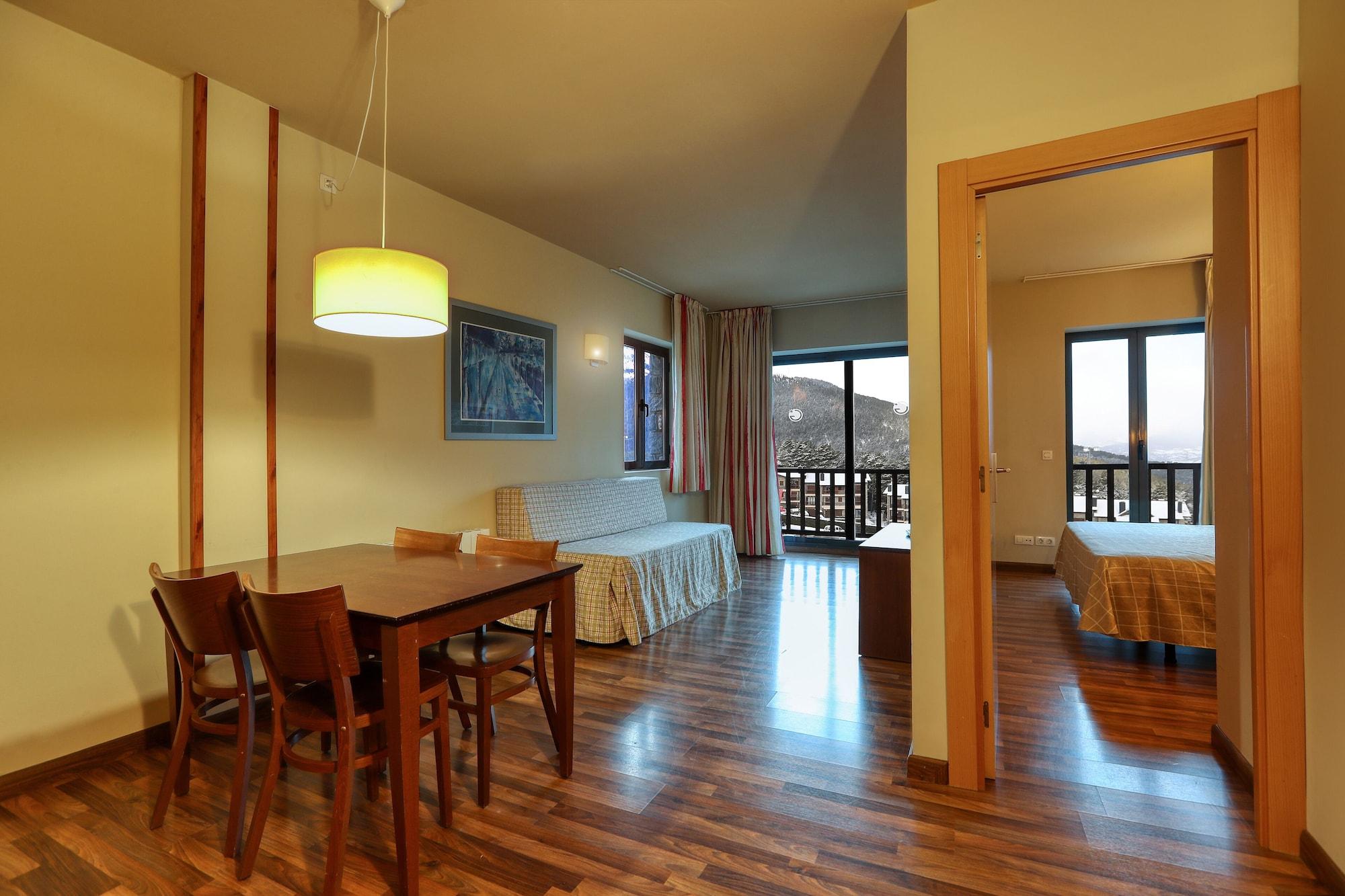 Guitart La Molina Aparthotel & Spa מראה חיצוני תמונה